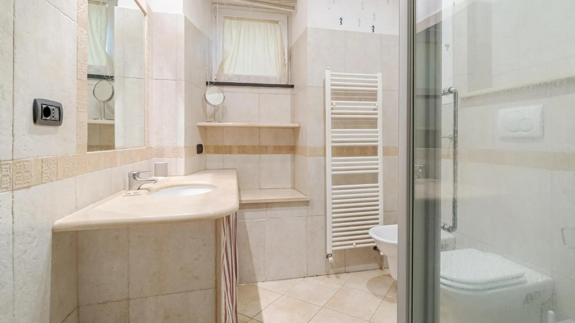 Palazzo Grimaldi Duplex Apartment 热那亚